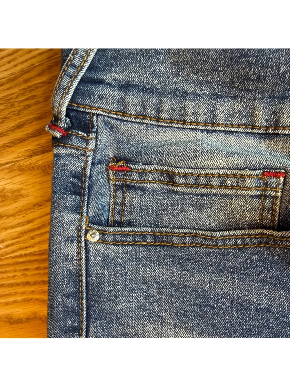 True Religion Ricky Straight Jeans Mens 32 Medium Wash Red Stitch Denim